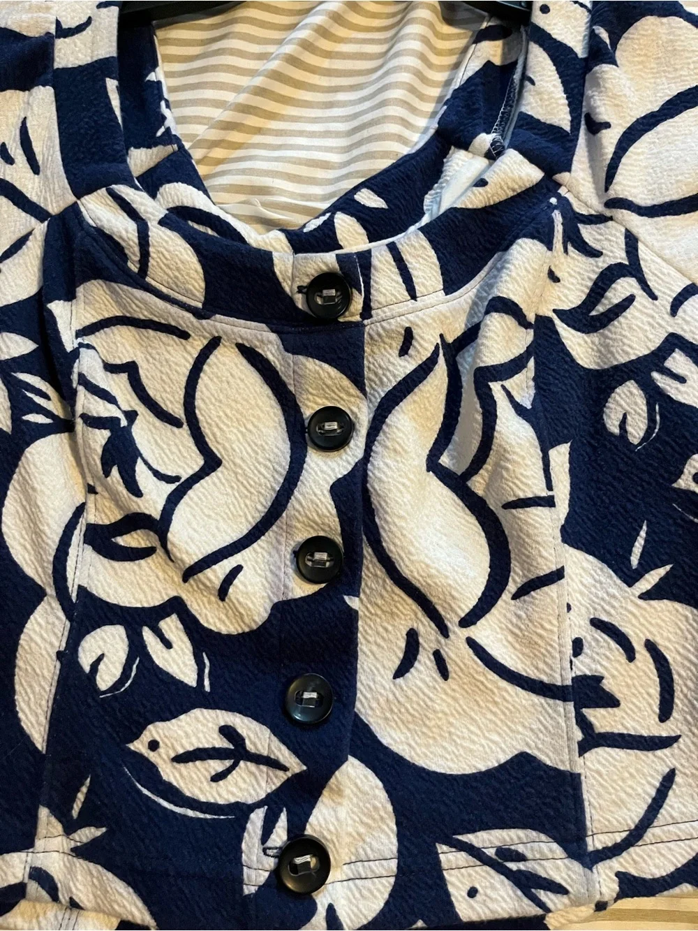 Anthropologie Navy & Cream Floral Puff-Sleeve Button Front Top